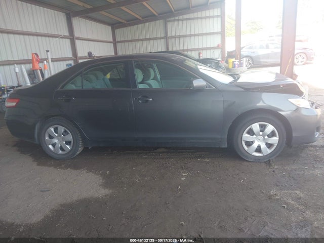 2010 Toyota Camry Le მანქანა იყიდება აუქციონზე, vin: 4T1BF3EK4AU046049, აუქციონის ნომერი: 46132129