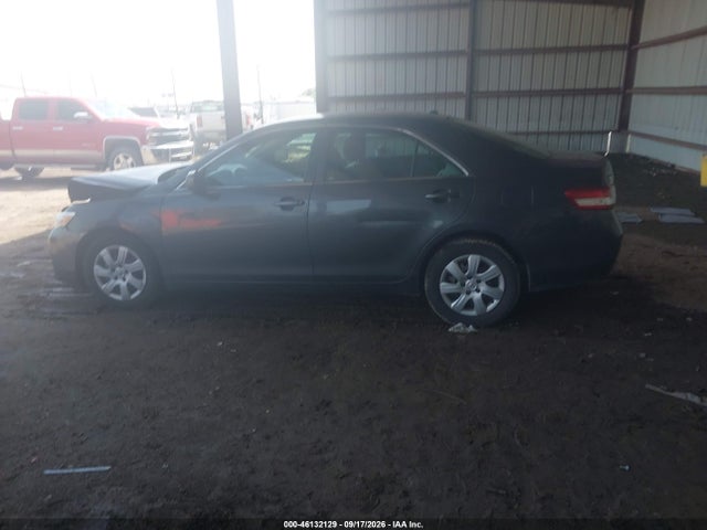 2010 Toyota Camry Le მანქანა იყიდება აუქციონზე, vin: 4T1BF3EK4AU046049, აუქციონის ნომერი: 46132129