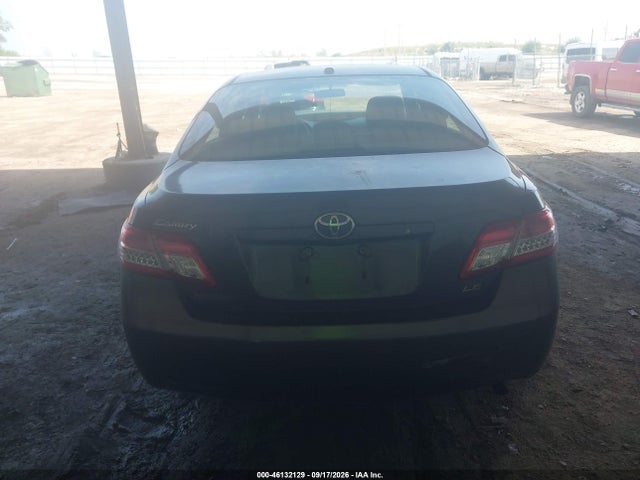 2010 Toyota Camry Le მანქანა იყიდება აუქციონზე, vin: 4T1BF3EK4AU046049, აუქციონის ნომერი: 46132129