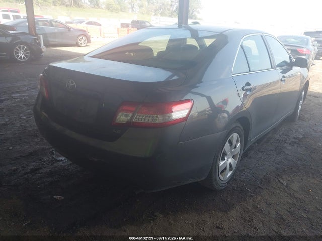 2010 Toyota Camry Le მანქანა იყიდება აუქციონზე, vin: 4T1BF3EK4AU046049, აუქციონის ნომერი: 46132129