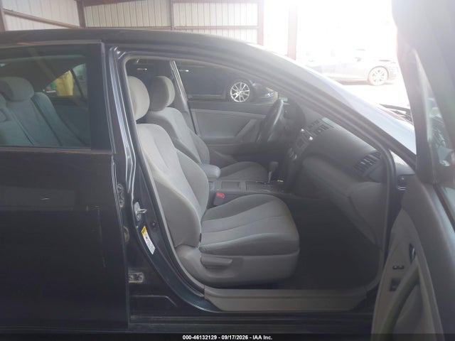 2010 Toyota Camry Le მანქანა იყიდება აუქციონზე, vin: 4T1BF3EK4AU046049, აუქციონის ნომერი: 46132129