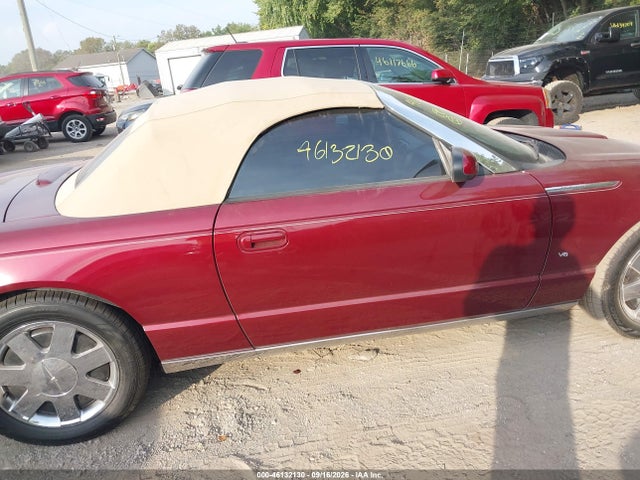 2004 Ford Thunderbird მანქანა იყიდება აუქციონზე, vin: 1FAHP60A44Y110878, აუქციონის ნომერი: 46132130