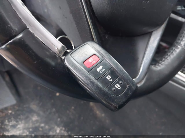 46132134 :رقم المزاد ، 4T1M11AK6LU951171 vin ، 2020 Toyota Camry Se مزاد بيع