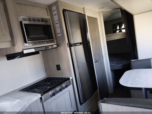 Продаж на аукціоні авто 2025 Forest River Aurora, vin: 5ZT2ARRB4SU044365, номер лоту: 46132143