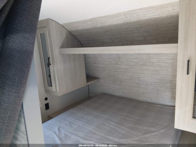 Продаж на аукціоні авто 2025 Forest River Aurora, vin: 5ZT2ARRB4SU044365, номер лоту: 46132143
