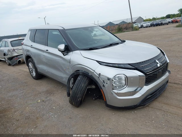Продажа на аукционе авто 2022 Mitsubishi Outlander Es 2.5 S-awc, vin: JA4J4TA83NZ033747, номер лота: 46132201