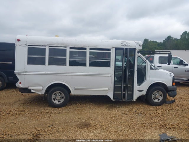 46132202 :رقم المزاد ، 1GBHG31V431186302 vin ، 2003 Chevrolet Express Cutaway مزاد بيع