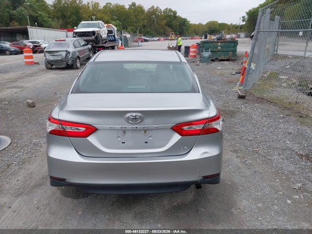 Продажа на аукционе авто 2018 Toyota Camry Le, vin: 4T1B11HK1JU578910, номер лота: 46132227