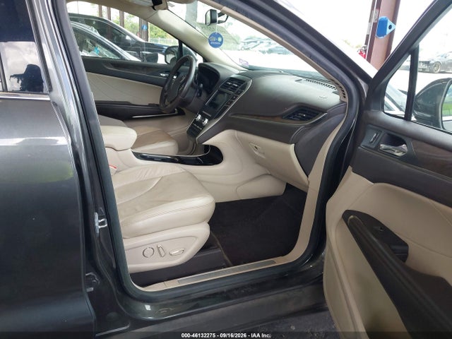 46132275 :رقم المزاد ، 5LMCJ3C95JUL21444 vin ، 2018 Lincoln Mkc Reserve مزاد بيع