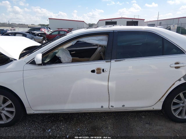 2014 Toyota Camry Xle მანქანა იყიდება აუქციონზე, vin: 4T4BF1FK4ER385571, აუქციონის ნომერი: 46132293