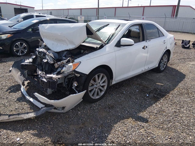 2014 Toyota Camry Xle მანქანა იყიდება აუქციონზე, vin: 4T4BF1FK4ER385571, აუქციონის ნომერი: 46132293