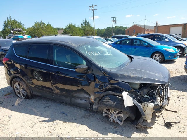46132300 :رقم المزاد ، 1FMCU0GDXKUA07961 vin ، 2019 Ford Escape Se مزاد بيع