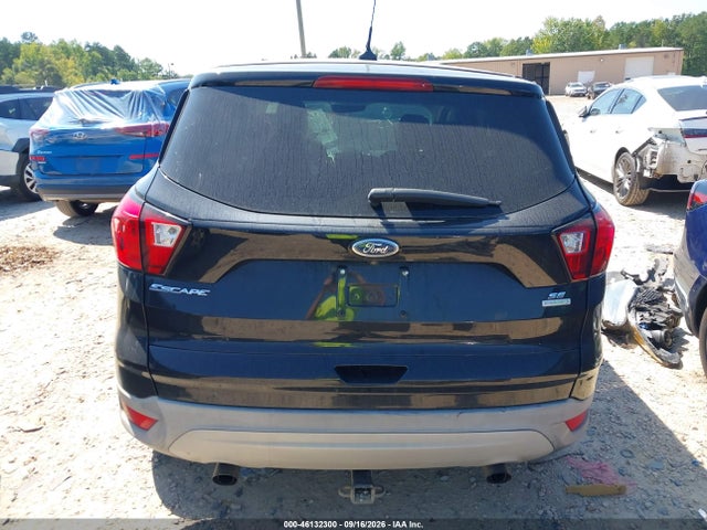 46132300 :رقم المزاد ، 1FMCU0GDXKUA07961 vin ، 2019 Ford Escape Se مزاد بيع
