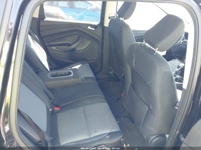 46132300 :رقم المزاد ، 1FMCU0GDXKUA07961 vin ، 2019 Ford Escape Se مزاد بيع