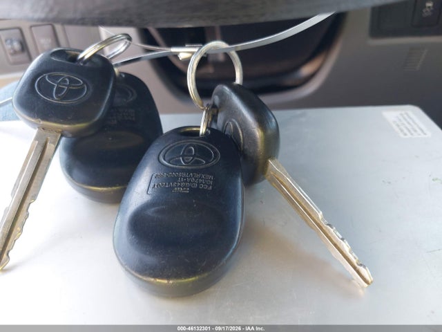 46132301 :رقم المزاد ، 5TFUW5F1XCX228094 vin ، 2012 Toyota Tundra Grade 5.7l V8 مزاد بيع
