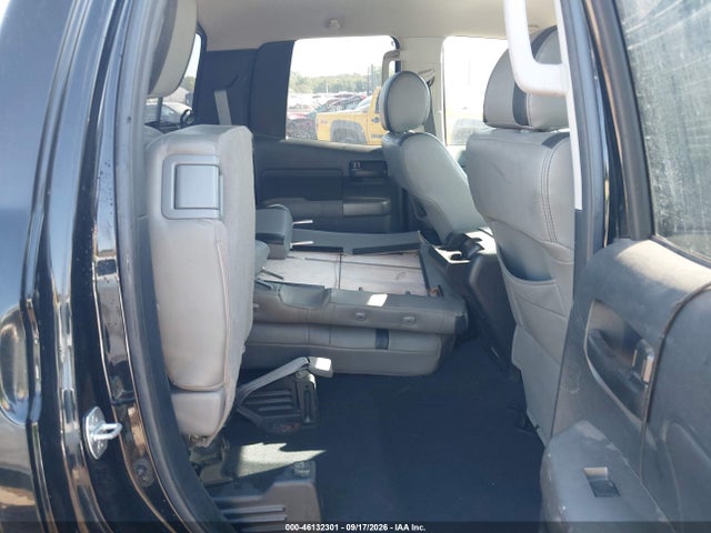 46132301 :رقم المزاد ، 5TFUW5F1XCX228094 vin ، 2012 Toyota Tundra Grade 5.7l V8 مزاد بيع