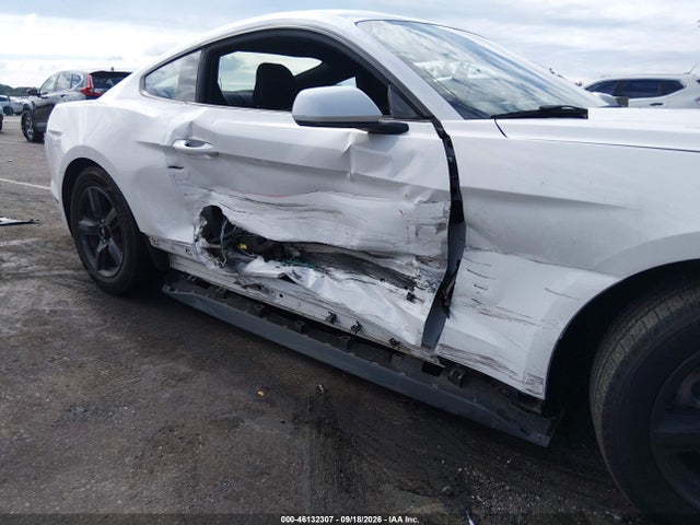 Продаж на аукціоні авто 2015 Ford Mustang V6, vin: 1FA6P8AM9F5394959, номер лоту: 46132307