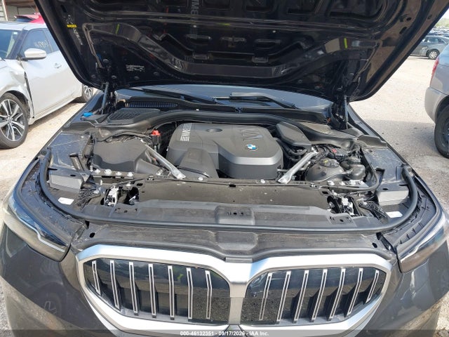 Aukcja sprzedaży 2027 Bmw 530i, vin: WBA53FJ00VCY13100, numer aukcji: 46132351