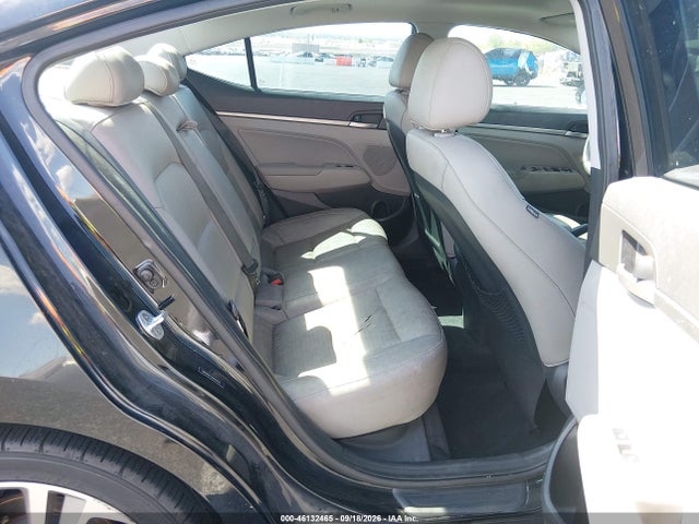 2017 Hyundai Elantra Limited მანქანა იყიდება აუქციონზე, vin: 5NPD84LF5HH004142, აუქციონის ნომერი: 46132465