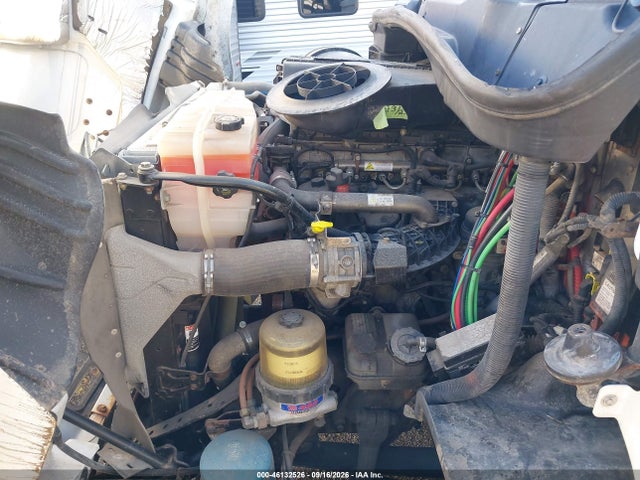Продажа на аукционе авто 2015 Freightliner Cascadia 113, vin: 1FUJGBDV7FLBW4382, номер лота: 46132526