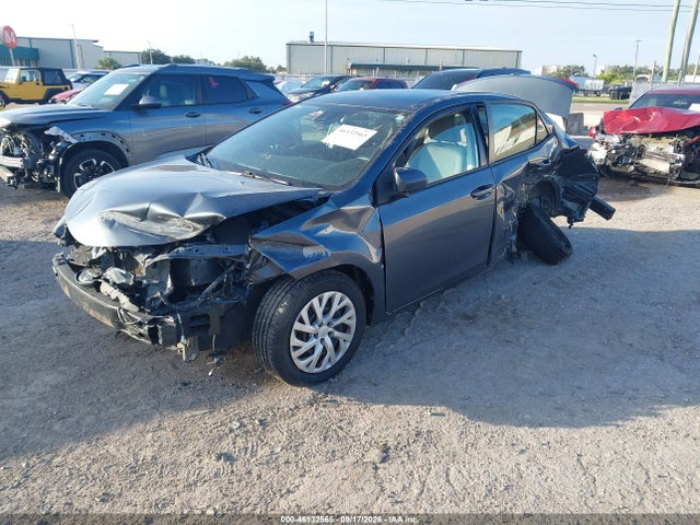 46132565 :رقم المزاد ، 5YFBURHE2JP847496 vin ، 2018 Toyota Corolla Le مزاد بيع