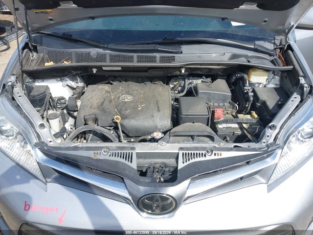 46132599 :رقم المزاد ، 5TDYZ3DC1JS921866 vin ، 2018 Toyota Sienna Xle 8 Passenger مزاد بيع