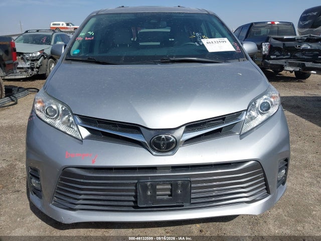 46132599 :رقم المزاد ، 5TDYZ3DC1JS921866 vin ، 2018 Toyota Sienna Xle 8 Passenger مزاد بيع