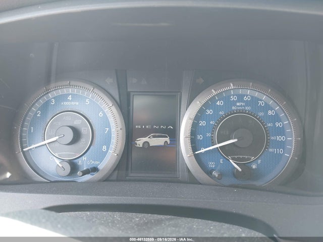 46132599 :رقم المزاد ، 5TDYZ3DC1JS921866 vin ، 2018 Toyota Sienna Xle 8 Passenger مزاد بيع