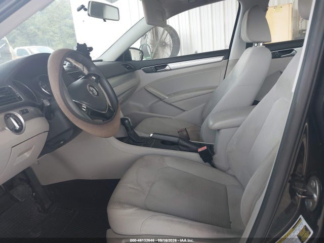 46132646 :رقم المزاد ، 1VWAS7A38GC053616 vin ، 2016 Volkswagen Passat 1.8t S مزاد بيع