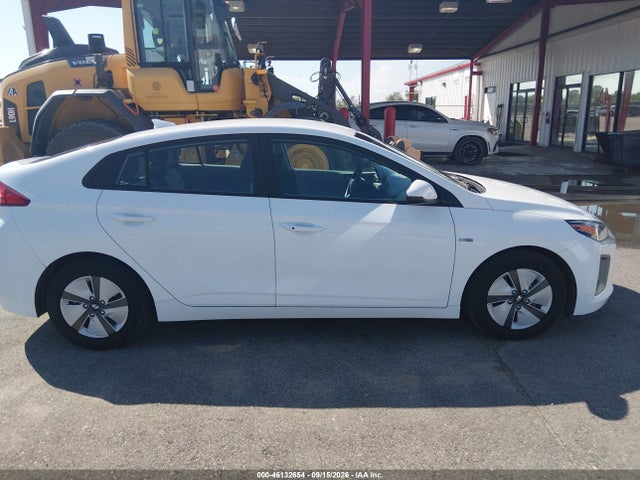 Продаж на аукціоні авто 2020 Hyundai Ioniq Hybrid Blue, vin: KMHC65LC9LU219773, номер лоту: 46132654