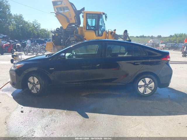 46132669 :رقم المزاد ، KMHC65LC0JU075964 vin ، 2018 Hyundai Ioniq Hybrid Blue مزاد بيع