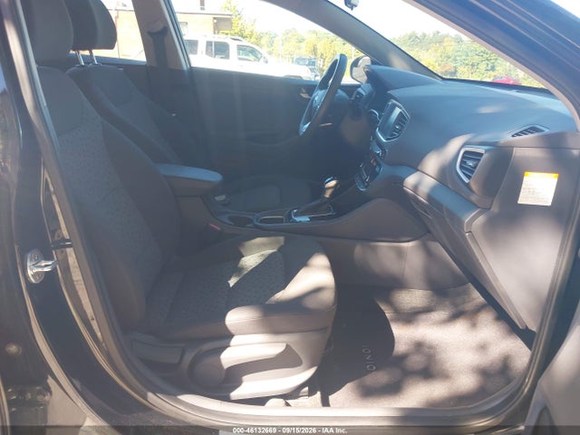 46132669 :رقم المزاد ، KMHC65LC0JU075964 vin ، 2018 Hyundai Ioniq Hybrid Blue مزاد بيع