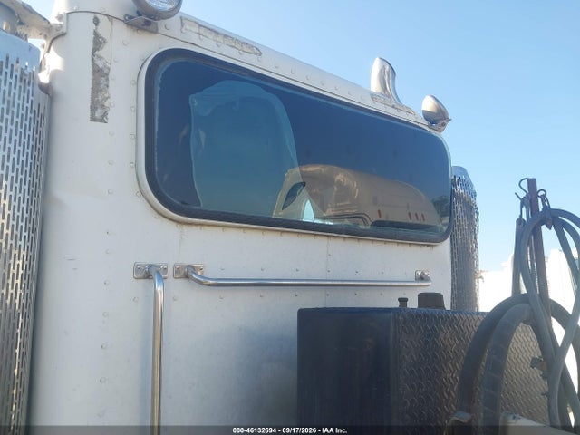 Продажа на аукционе авто 2001 Peterbilt 379, vin: 1XP5DB9X91D563482, номер лота: 46132694