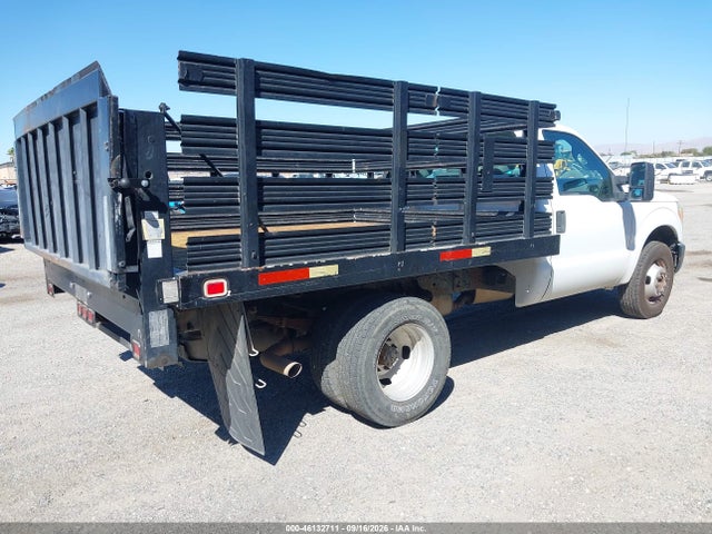 46132711 :رقم المزاد ، 1FDRF3G62BEA31947 vin ، 2011 Ford F-350 Chassis Xl مزاد بيع