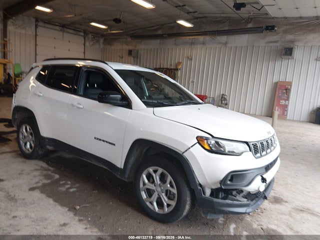2024 Jeep Compass Latitude 4x4 მანქანა იყიდება აუქციონზე, vin: 3C4NJDBN1RT118416, აუქციონის ნომერი: 46132719