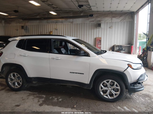2024 Jeep Compass Latitude 4x4 მანქანა იყიდება აუქციონზე, vin: 3C4NJDBN1RT118416, აუქციონის ნომერი: 46132719