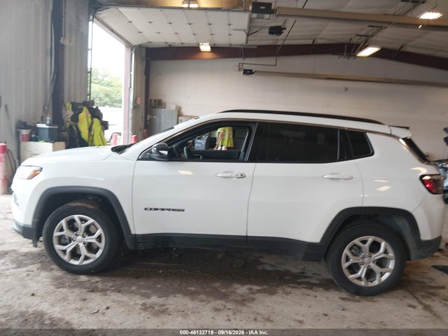 2024 Jeep Compass Latitude 4x4 მანქანა იყიდება აუქციონზე, vin: 3C4NJDBN1RT118416, აუქციონის ნომერი: 46132719