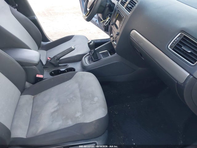 46132723 :رقم المزاد ، 3VW167AJ0HM386704 vin ، 2017 Volkswagen Jetta 1.4t S مزاد بيع