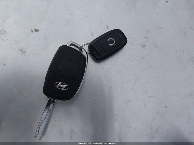 5NMZT3LBXJH078140 Hyundai Santa Fe Sport 2.4l