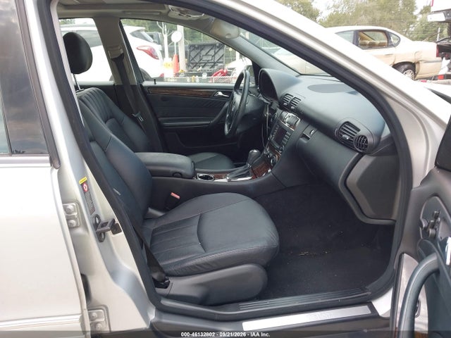 Продажа на аукционе авто 2005 Mercedes-benz C 320 Luxury 4matic, vin: WDBRF84JX5F637889, номер лота: 46132802