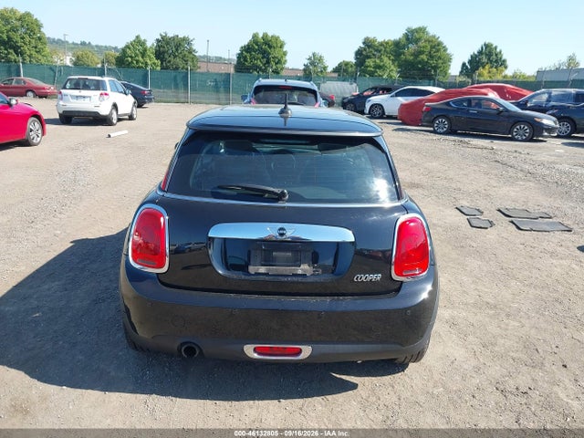 Продаж на аукціоні авто 2016 Mini Hardtop Cooper, vin: WMWXP5C59GT739906, номер лоту: 46132805
