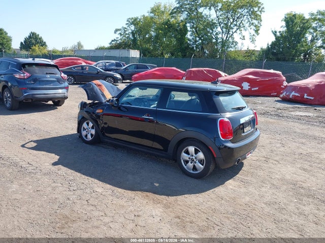 Продаж на аукціоні авто 2016 Mini Hardtop Cooper, vin: WMWXP5C59GT739906, номер лоту: 46132805