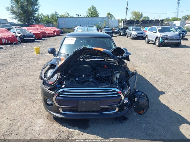 Продаж на аукціоні авто 2016 Mini Hardtop Cooper, vin: WMWXP5C59GT739906, номер лоту: 46132805