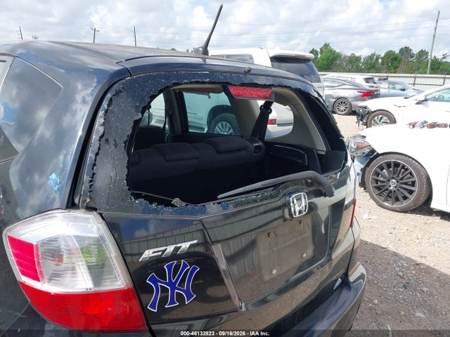 Продаж на аукціоні авто 2013 Honda Fit, vin: JHMGE8H33DC067305, номер лоту: 46132823