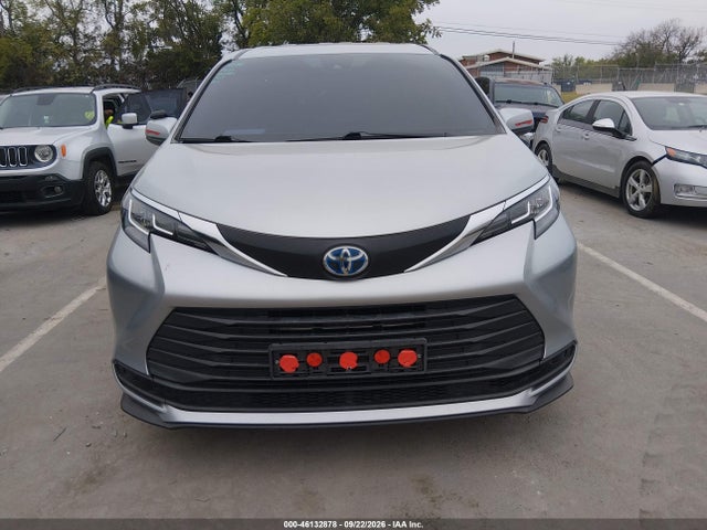 Toyota SIENNA LE 2021 5TDKRKEC1MS005952 Image 12