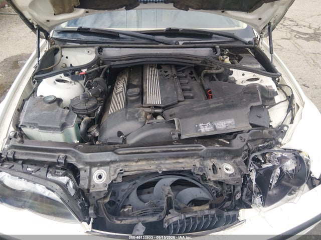 2005 Bmw 325i მანქანა იყიდება აუქციონზე, vin: WBAEV33405KX10158, აუქციონის ნომერი: 46132933