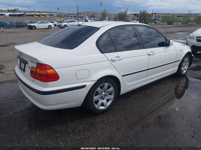 2005 Bmw 325i მანქანა იყიდება აუქციონზე, vin: WBAEV33405KX10158, აუქციონის ნომერი: 46132933