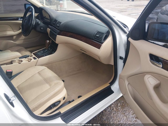 2005 Bmw 325i მანქანა იყიდება აუქციონზე, vin: WBAEV33405KX10158, აუქციონის ნომერი: 46132933