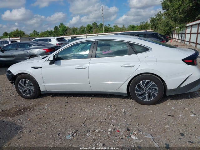 2026 Hyundai Sonata Hybrid Blue მანქანა იყიდება აუქციონზე, vin: KMHL24JJ6TA147973, აუქციონის ნომერი: 46132952