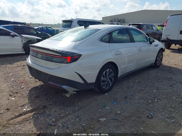 2026 Hyundai Sonata Hybrid Blue მანქანა იყიდება აუქციონზე, vin: KMHL24JJ6TA147973, აუქციონის ნომერი: 46132952